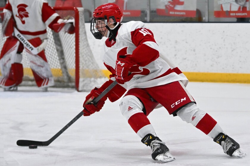 découvrez l'affrontement final palpitant entre edina et benilde-st. margaret's, un match intense qui promet suspense et émotions fortes.