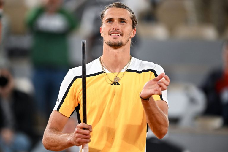 davenport et fernandez revivent leur triomphe à roland-garros à travers la victoire de leurs fils en ncaa, un héritage sportif exceptionnel entre générations.
