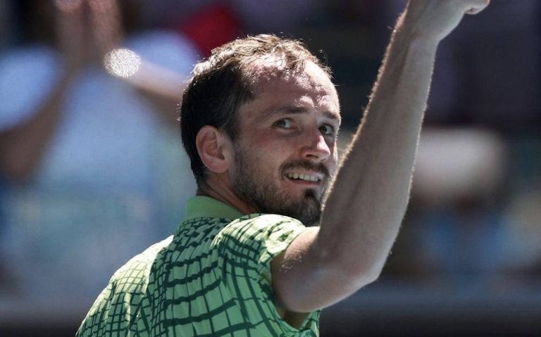 découvrez les raisons du forfait de griekspoor au tournoi de tennis de dubaï et les conséquences pour la compétition.