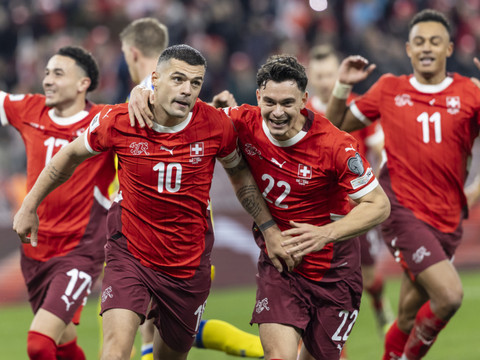 découvrez notre pronostic pour les matchs suisse vs pays de galles et bosnie, ainsi qu'une analyse complète du duel italie vs irlande du nord pour les qualifications cm 2026.