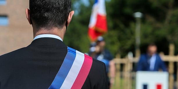 les coupes budgétaires affectent significativement le cei, entraînant des défis dans ses opérations et sa capacité à mener à bien ses missions essentielles.