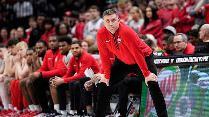 découvrez comment ohio state s'impose comme leader du tournoi ncaa, avec des performances remarquables et une stratégie gagnante.