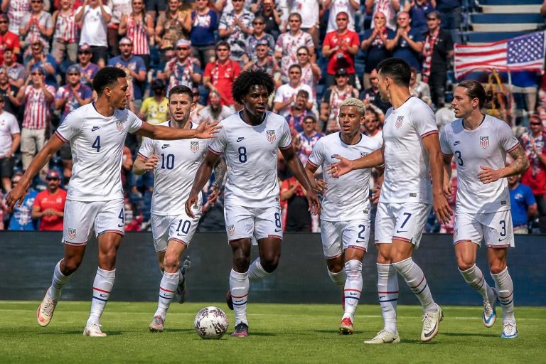 découvrez la composition complète de l’équipe des états-unis pour la coupe du monde 2026, avec les joueurs clés à suivre et les attentes autour de leur performance.