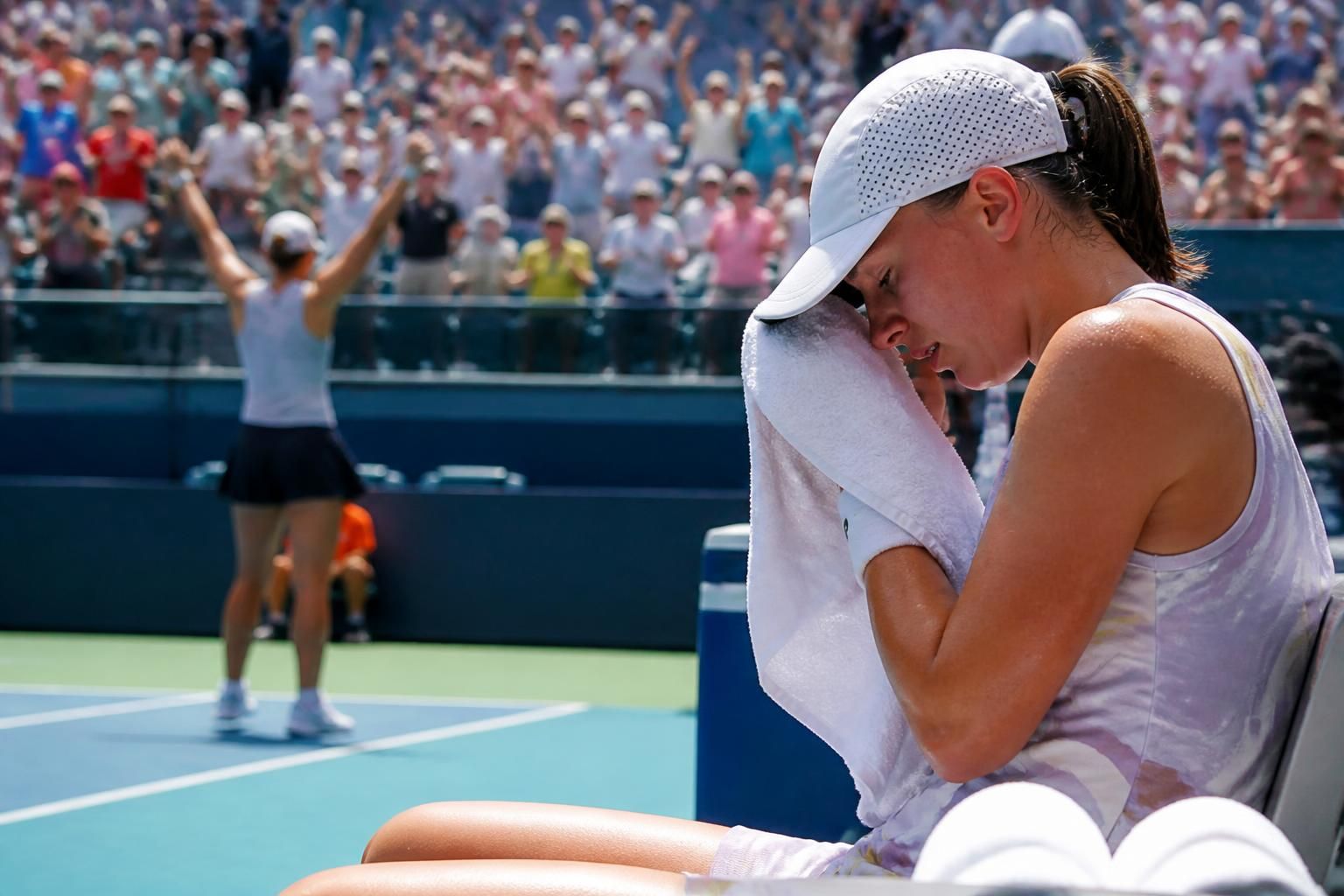 iga świątek subit une défaite inattendue au miami open, mettant fin à une impressionnante série de 73 victoires consécutives.
