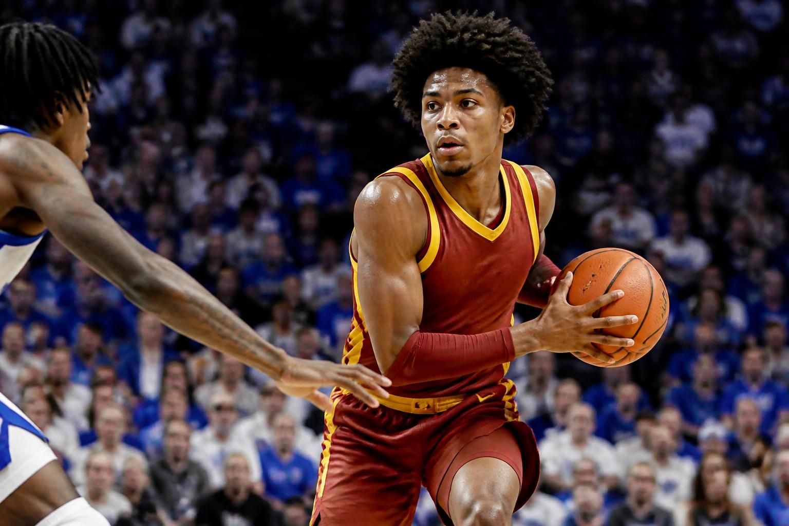 découvrez si joshua jefferson, la star du basketball d'iowa state, sera présent sur le terrain pour affronter kentucky dans ce match très attendu.