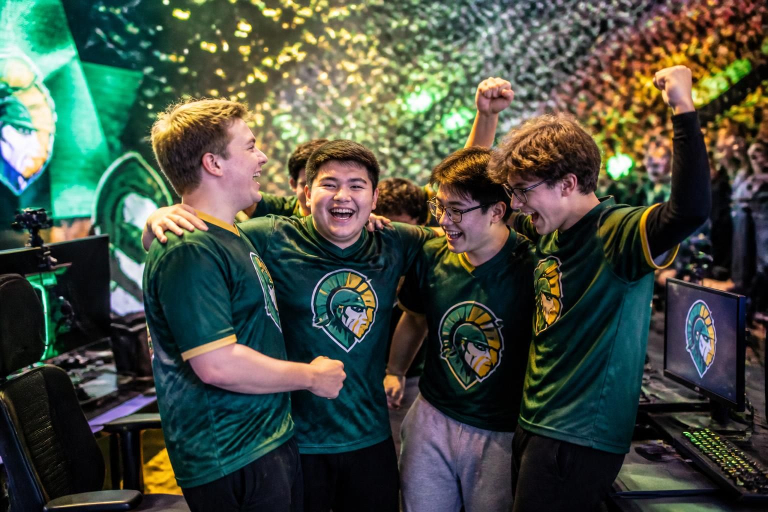 découvrez comment l'équipe esports de penn-trafford a remporté son tout premier titre de championne d'état, marquant une étape historique pour l'école et ses joueurs.
