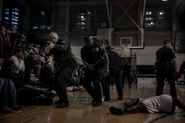 une ancienne star du basketball universitaire a été tragiquement tuée lors d'une fusillade survenue lors d'un tournoi à new york, selon le nypd.