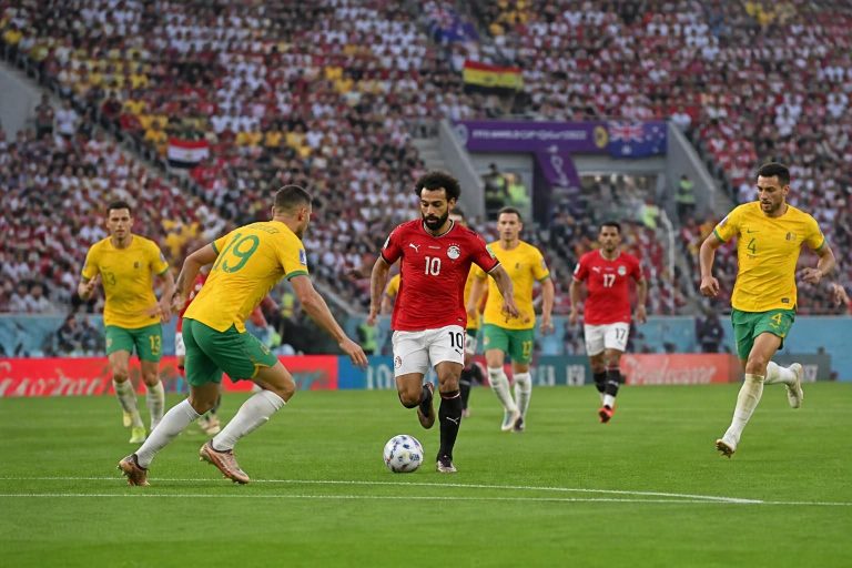 suivez en direct et en français le match australie vs égypte, 16e de finale de la coupe du monde, avec salah sur le terrain. score minute par minute et temps forts en live.