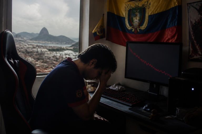 découvrez l'impact historique de la chute de playtime sur la scène dota 2 en amérique du sud, marquant un tournant majeur pour la compétition régionale.