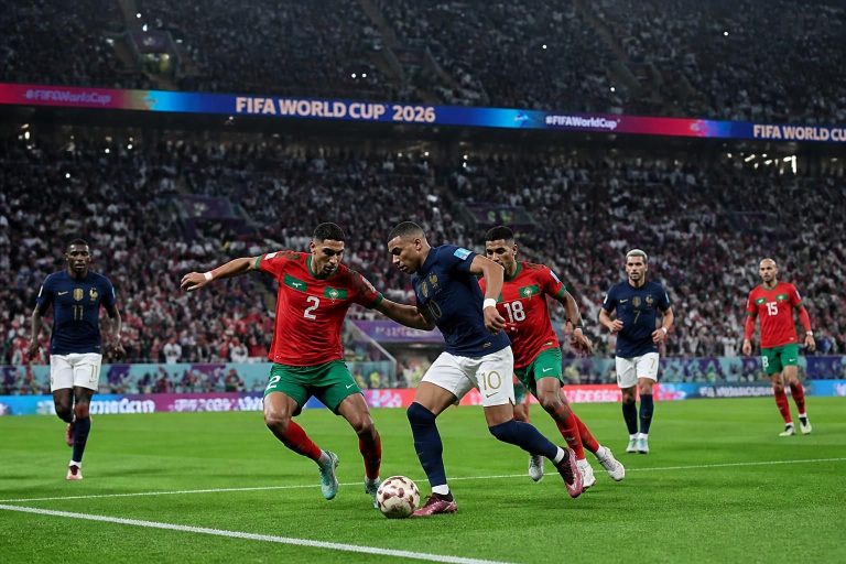 suivez en direct le match palpitant france - maroc de la coupe du monde 2026 avec notre couverture en temps réel, analyses et moments forts.