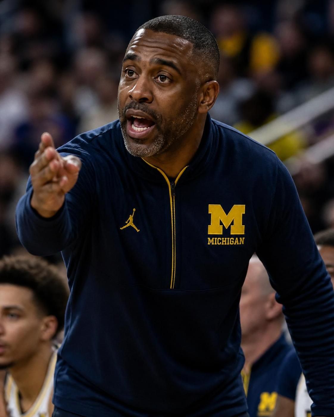 mike boynton jr. a été officiellement nommé entraîneur principal de l'équipe de basketball du michigan, marquant un nouveau chapitre pour le programme sportif de l'université.
