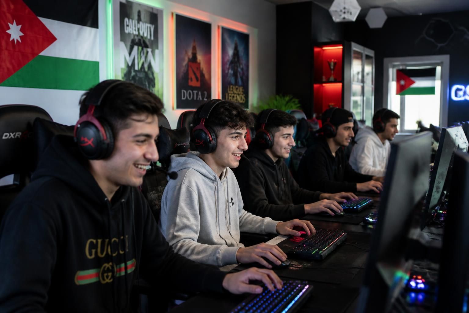 découvrez les raisons qui poussent les jeunes jordaniens à s'intéresser de plus en plus à l'esport, un phénomène en pleine expansion dans le pays.
