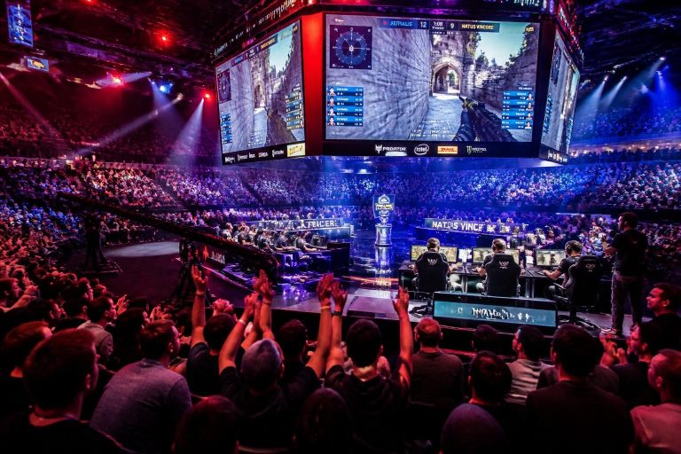découvrez pourquoi l’esport attire de plus en plus de passionnés et comment il transforme le paysage du sport et du divertissement.