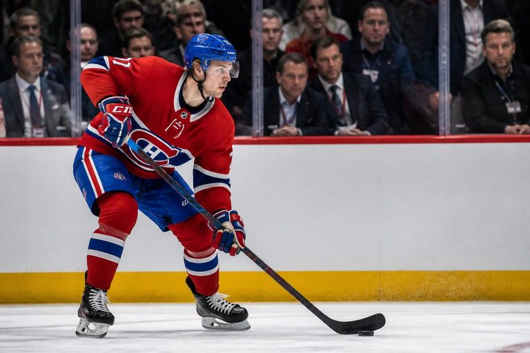 découvrez les dernières rumeurs nhl : un défenseur des canadiens attire l'attention des équipes en vue d'un possible échange.