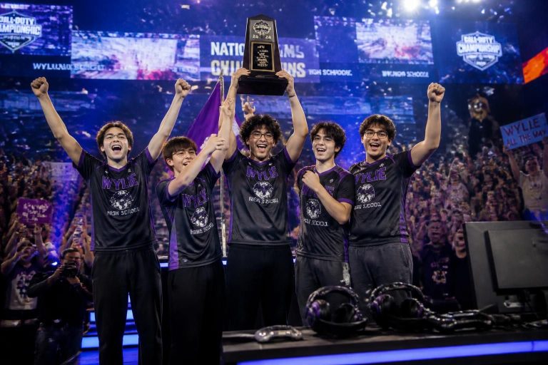 découvrez comment l'équipe esports du lycée wylie a remporté le championnat national, suscitant une fierté indescriptible parmi les élèves et la communauté.