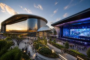 découvrez le projet innovant de développement de gardner, incluant une salle de concert de 15 000 places et un espace spécialement dédié aux esports, alliant culture et divertissement moderne.